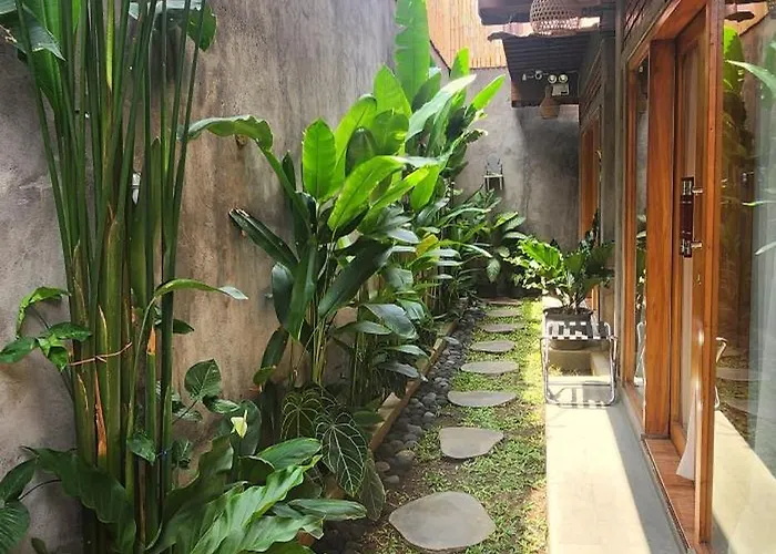 Jineng Guest house 2*